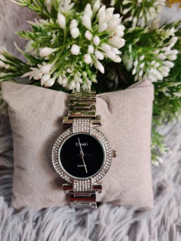 Fashionable Wrist watch for Girls